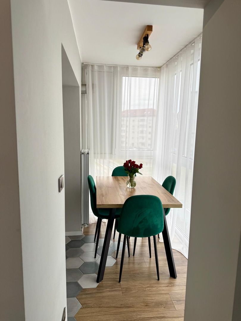 Vând apartament de lux 3 camere, decomandat, 72 mp, etaj 3/4 - Poză 16