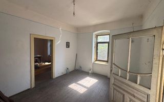 Casă individuală solidă din cărămidă 100 mp - B. Herculane - Poză 10