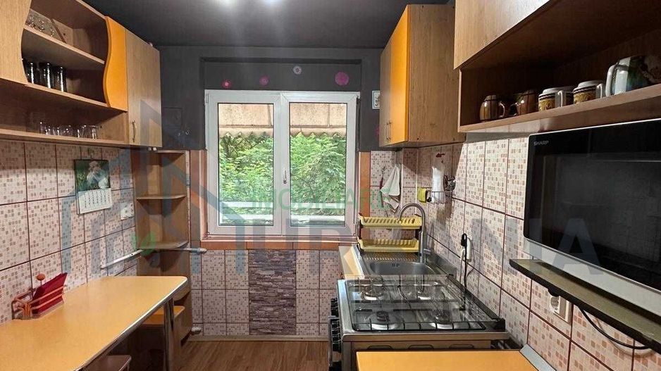 Apartament 3 camere, 66 m², etaj 2/4, zonă liniștită, aproape de Palas, Iași - Poză 1