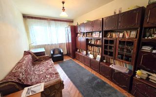Apartament 3 camere, semidecomandat, parter, Cetate, strada Closca - Poză 1