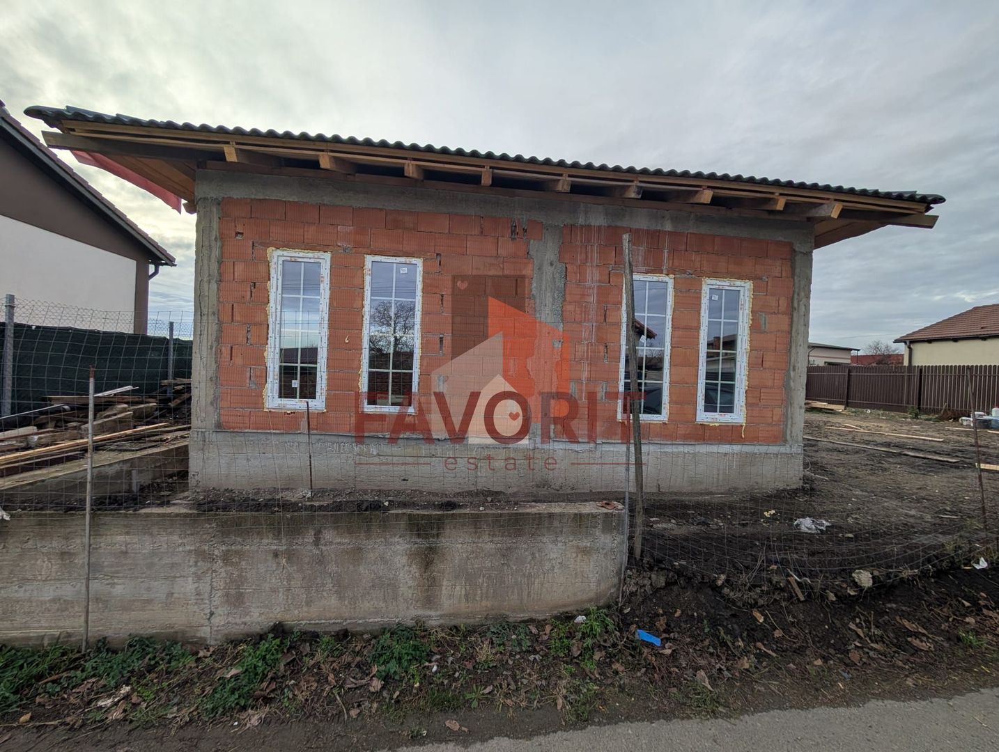 Casă individuală | Parter | Toate utilitatile | Finisaje premium | Curte | Pod - Poză 2