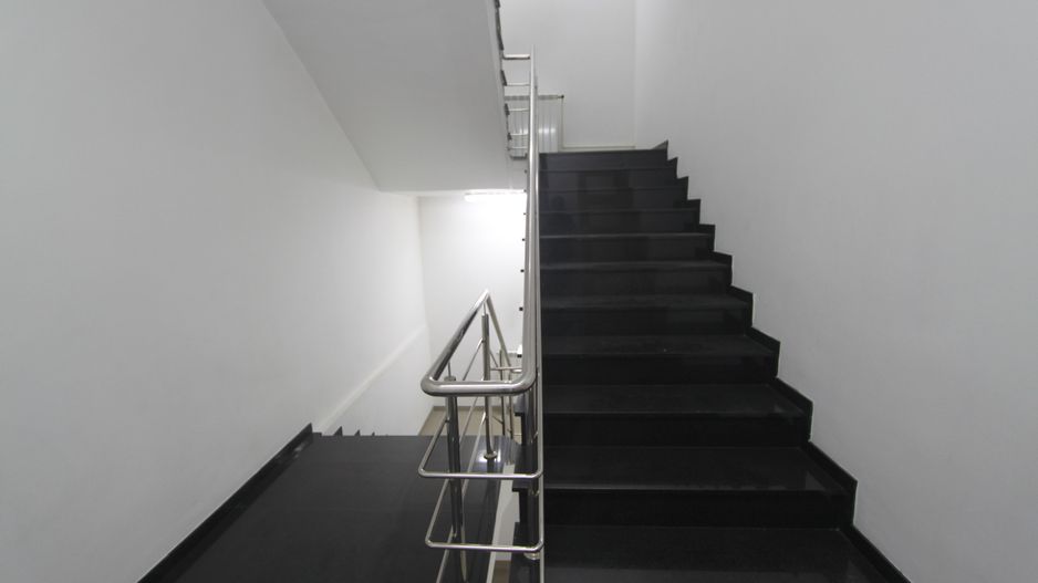 Spatiu birouri- 526mp -4734 euro/luna+TVA - zona Semicentrala - Poză 38