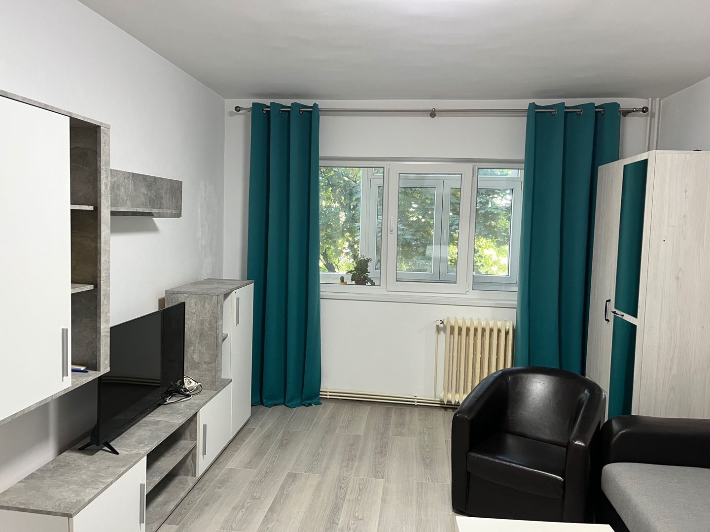 Apartament 3 camere, decomandat, et2- Centru Palas - Poză 1