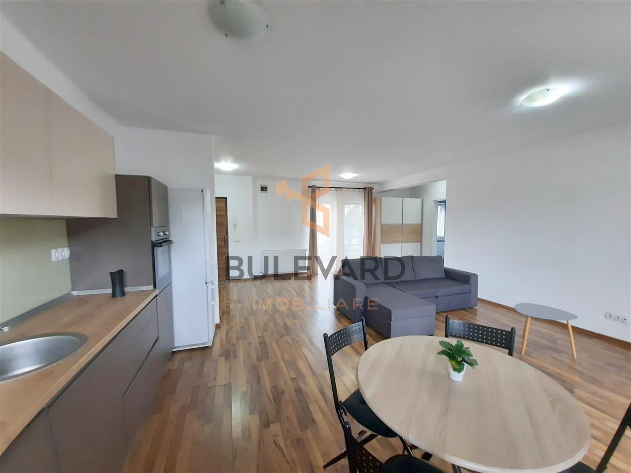 Apartament 2 camere in zona B-dul N.Titulescu! - Poză 1