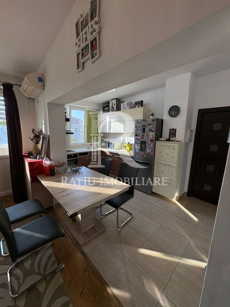 Apartament cu 3 camere | Decebal | Oradea - Poză 1