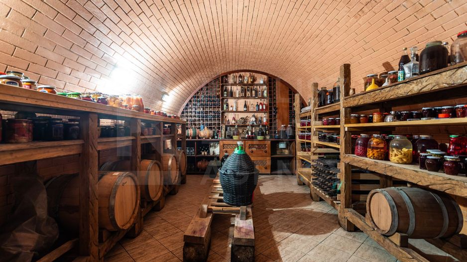 Vânzare casă de lux, 700 mp + 22 ari, situată în Tohatin - Poză 38