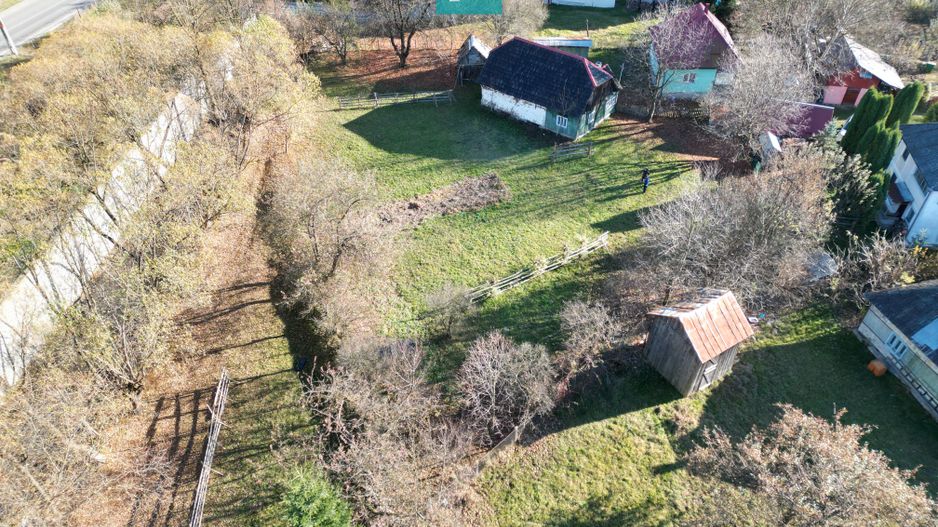 Casă de lemn, cu teren în Borșa - Poză 25