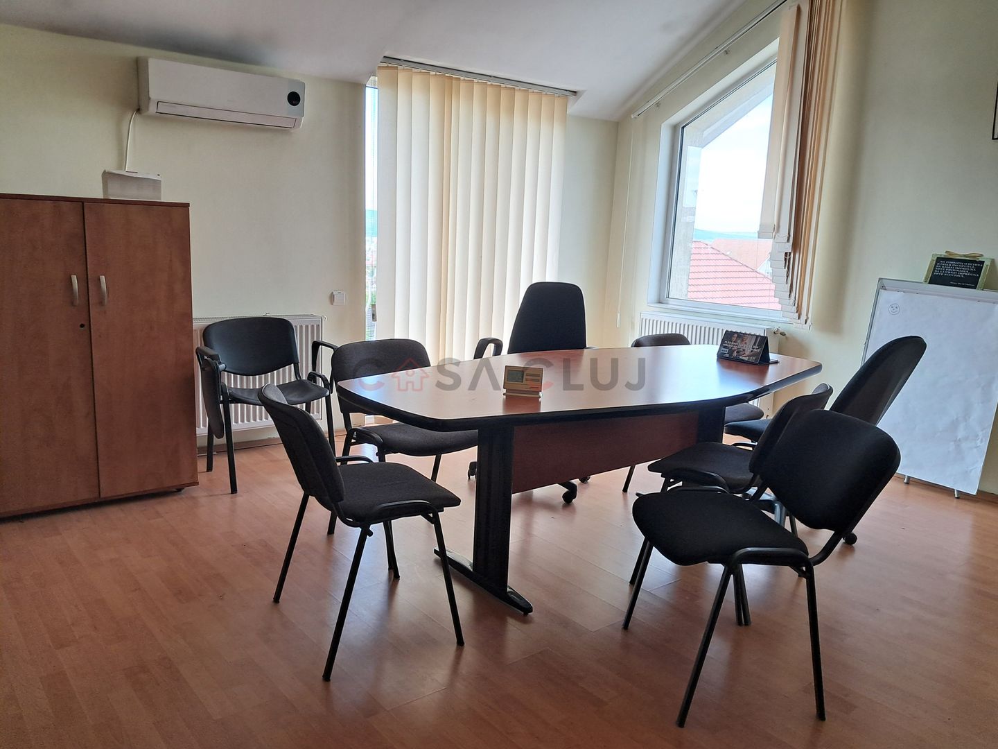 Apartament de 5 camere în Vilă - Zona Bună Ziua!! - Poză 1