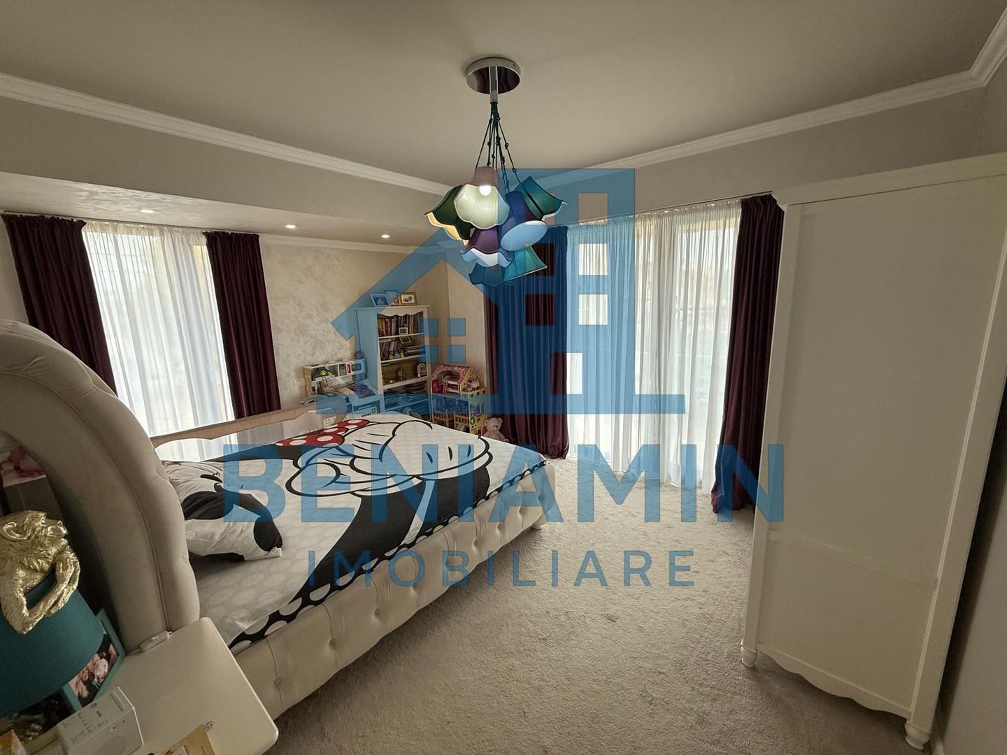 Vila ultramoderna Consul cu piscina si design impresionant - Poză 7