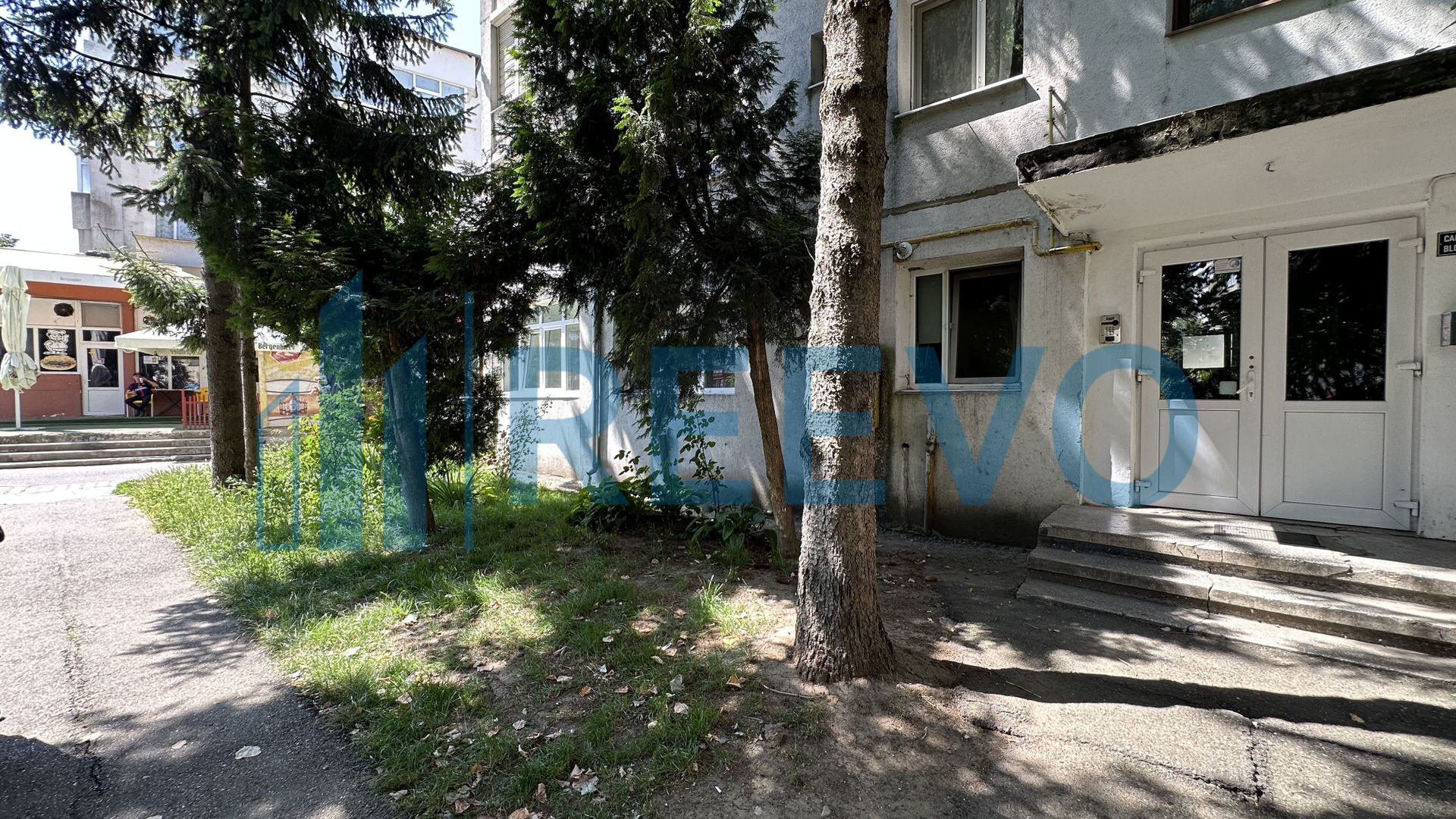 Apartament 2 camere, Str. Republicii, Bacău - Poză 1