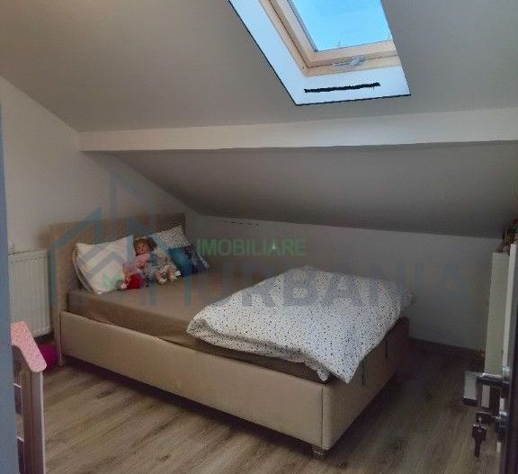 Apartament cu 4 camere de vânzare în Valea Lupului - Poză 11