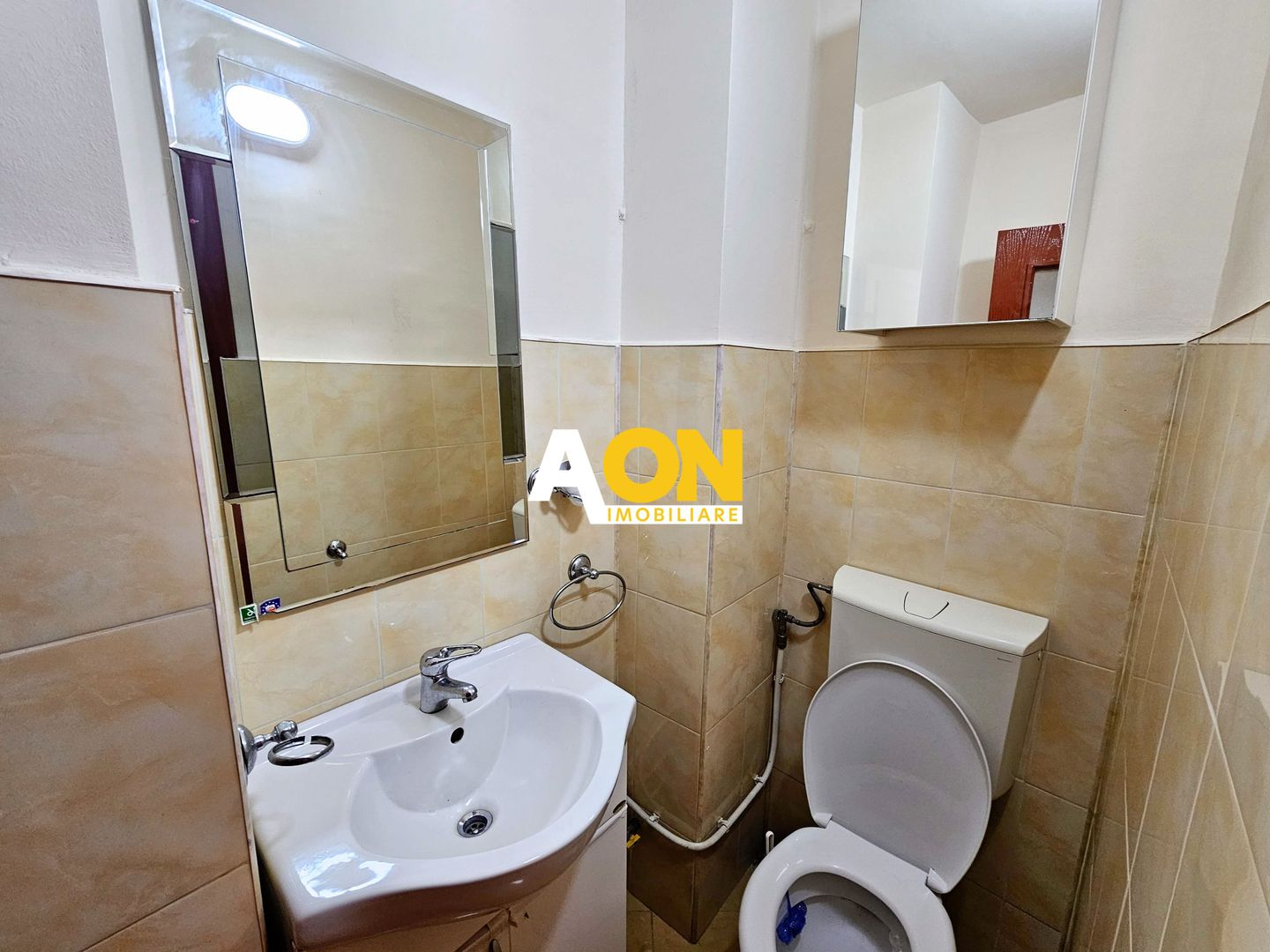 Apartament 3 camere, 2 bai, etaj1, Cetate, zona Kaufland - Poză 9