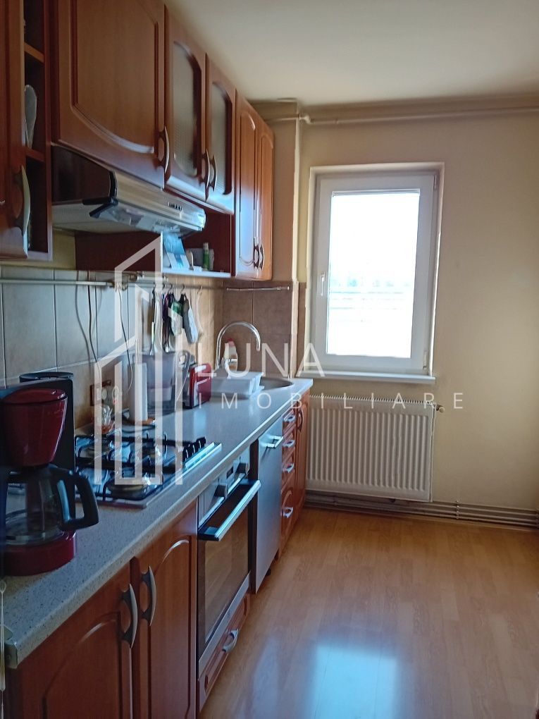 Apartament 2 camere, semidecomandat, mobilat și utilat gata de mutare - Poză 6