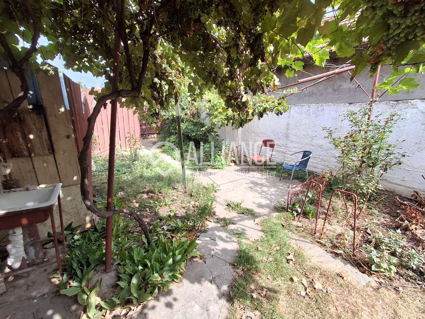 Casă de vânzare în cartierul Coiciu - Poză 1