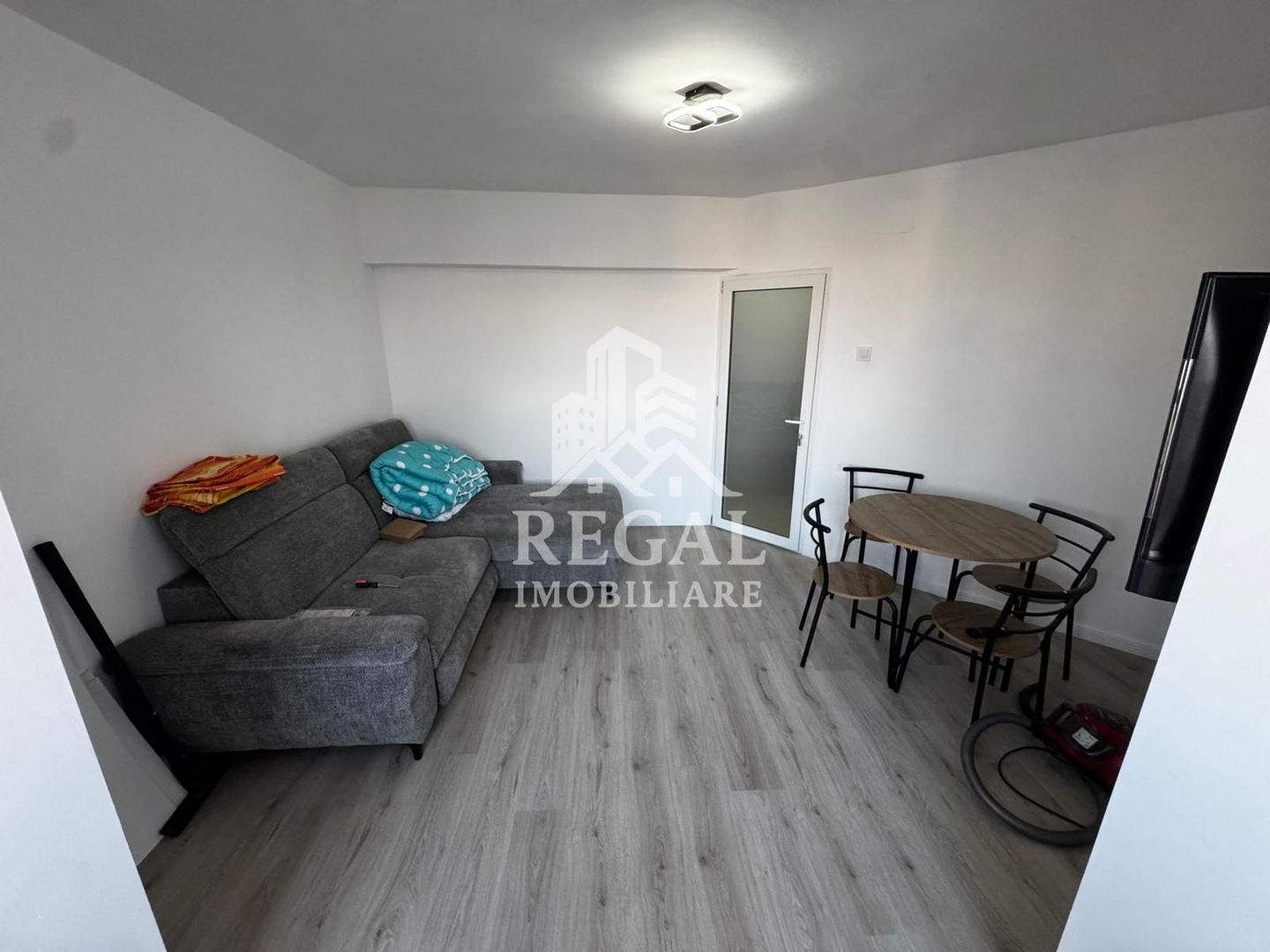 Garsonieră de închiriat în zona Micro 5/1 – confort și accesibilitate - Poză 8