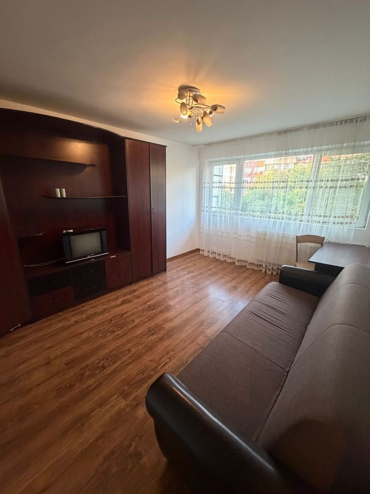 🔑 De Închiriat: 2 Camere Decomandat – Metrou Eroii Revoluției - Poză 1