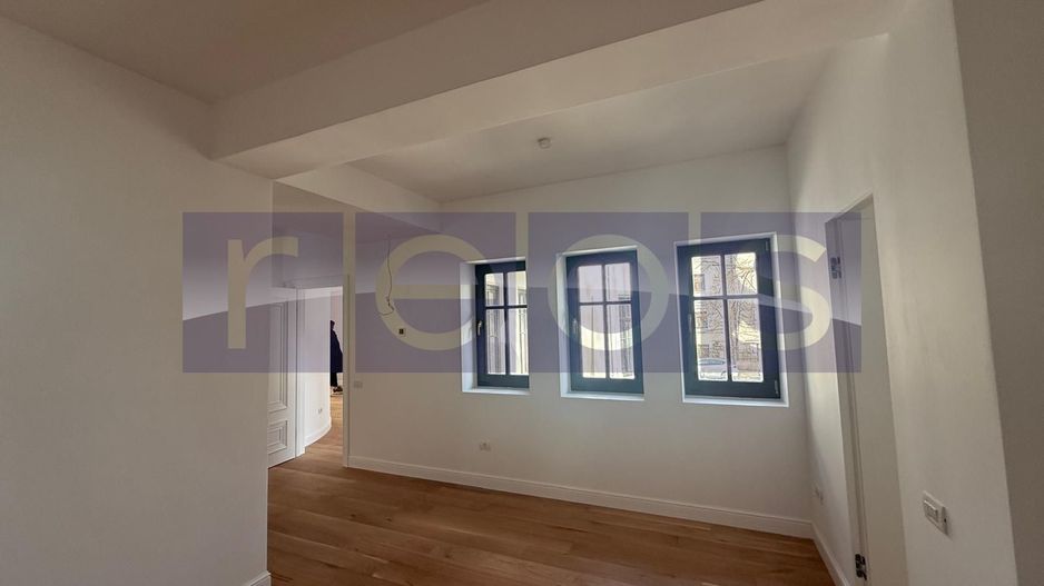 INCHIRIERE VILA DEOSEBITA | CAPITALE | NOU RENOVATA | IDEAL AMBASADA - Poză 17