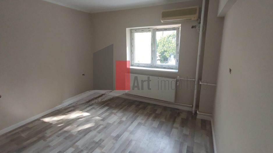 Vânzare apartament decomandat 3 camere Șos. Berceni - Spiru Haret - Poză 1