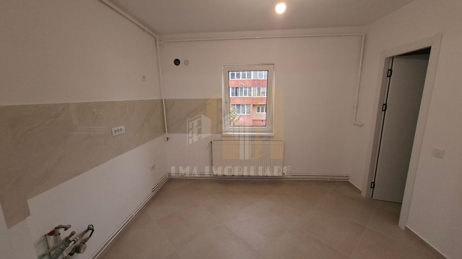 Apartament 2 camere decomandat Tractorul Brasov - Poză 7