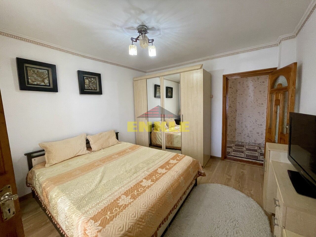 Apartament cu 4 camere de închiriat, etaj 3 - Poză 2