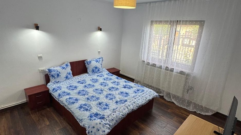 Casă de închiriat – Str. Trandafirilor - Poză 10