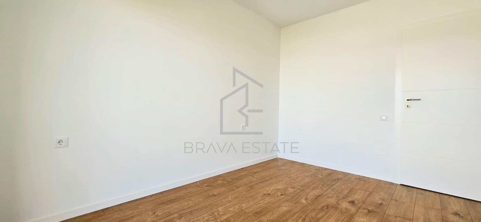 Apartament 47mp, 2 camere, parcare subterană, zona Eroilor, Floresti - Poză 8