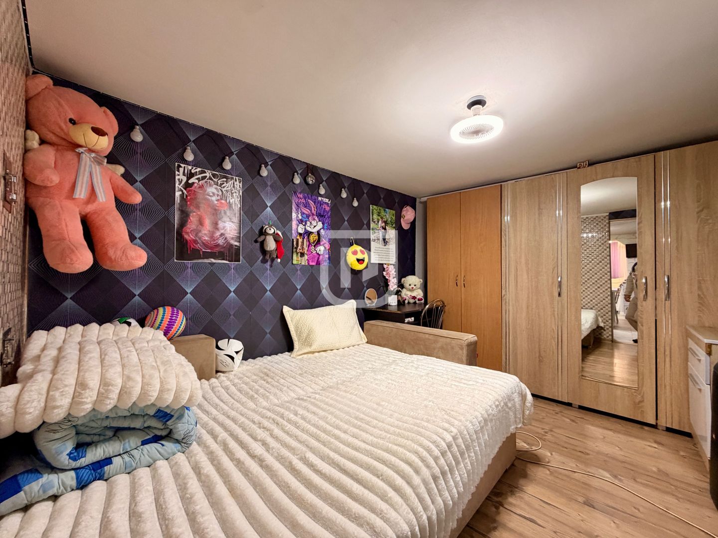 Casă duplex cu 3 camere în Frasin Bucovina - Poză 4