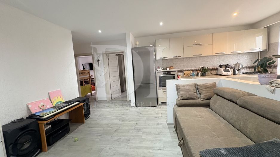 Apartament cu 3 camere - zona str.Ioan Rus - Poză 10