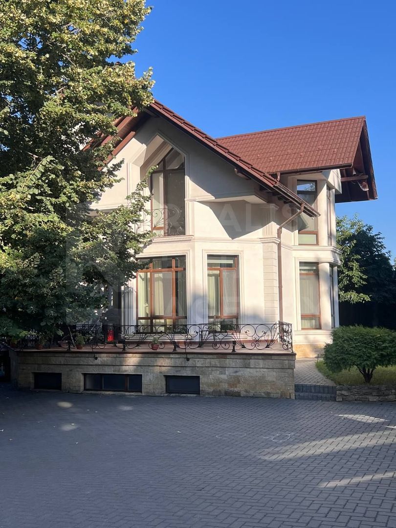 Chirie, casă 350 mp + 6 ari, str. Alexei Mateevici, Centru - Poză 4
