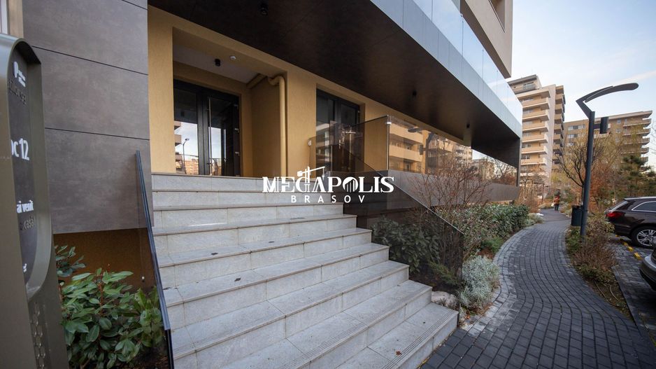 Urban Plaza - Poză 10