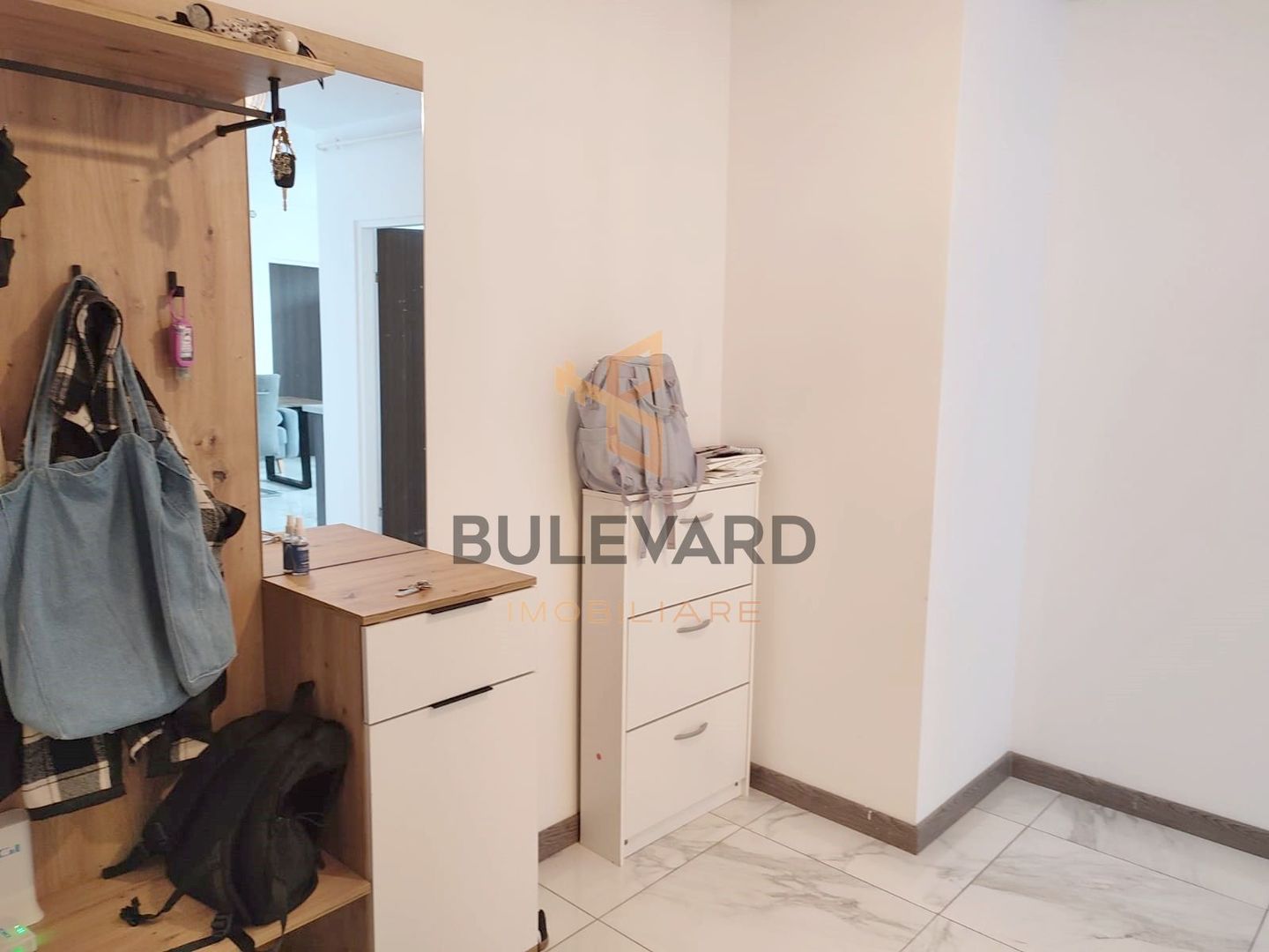 Apartament 3 camere + parcare, zona Metro! - Poză 8