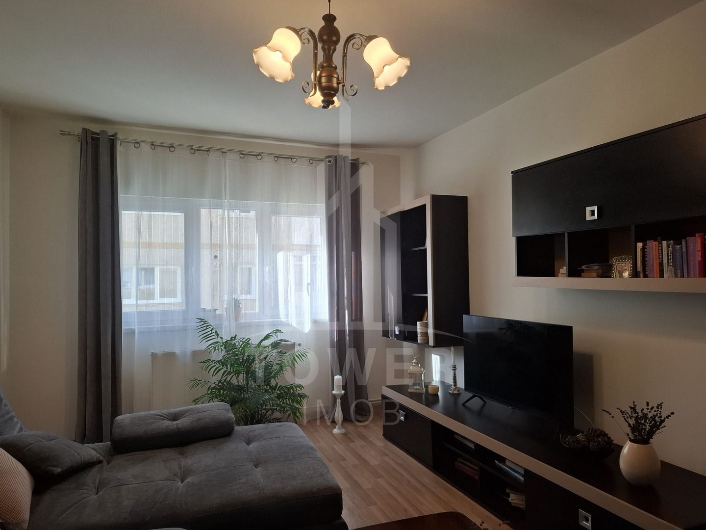 Apartament 2 camere, etaj 1, decomandat – de vânzare în Cisnădie, zona Aria - Poză 4