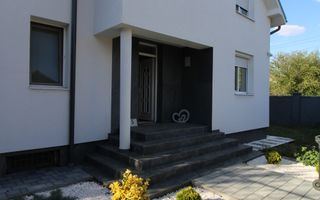 Casa in Blascovici, 5 camere + 3 bai, centrala proprie - Poză 37