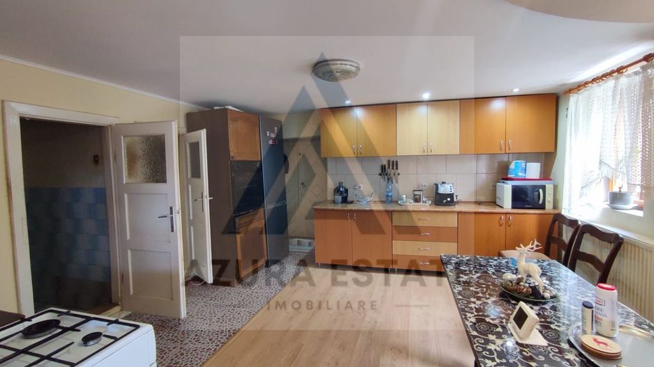 Casa 4 camere 2 bai garaj inchis pivnita si teren 740 mp in Seica Mica - Poză 7