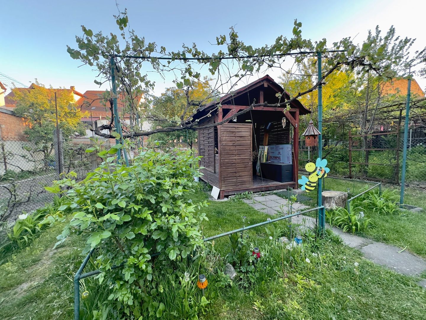 Apartament la casa 76 mp utili terasa curte si pivnita zona Lupeni - Poză 13