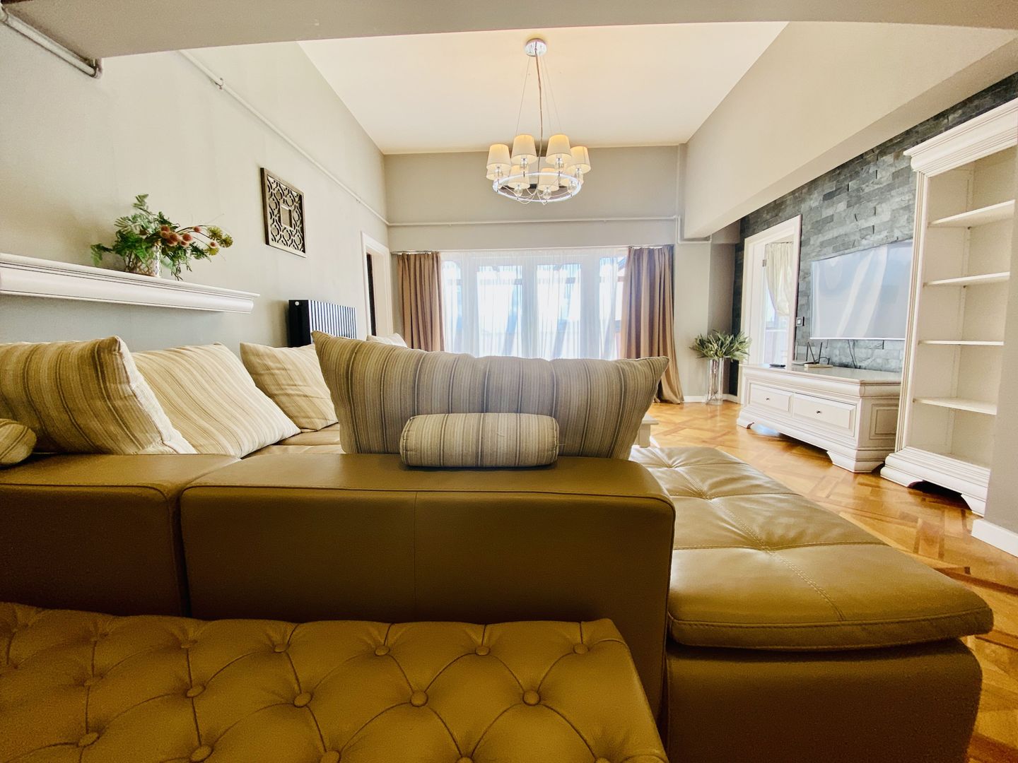Penthouse confort lux,mobilat, utilat, garaj subteran, aer conditionat - Poză 22