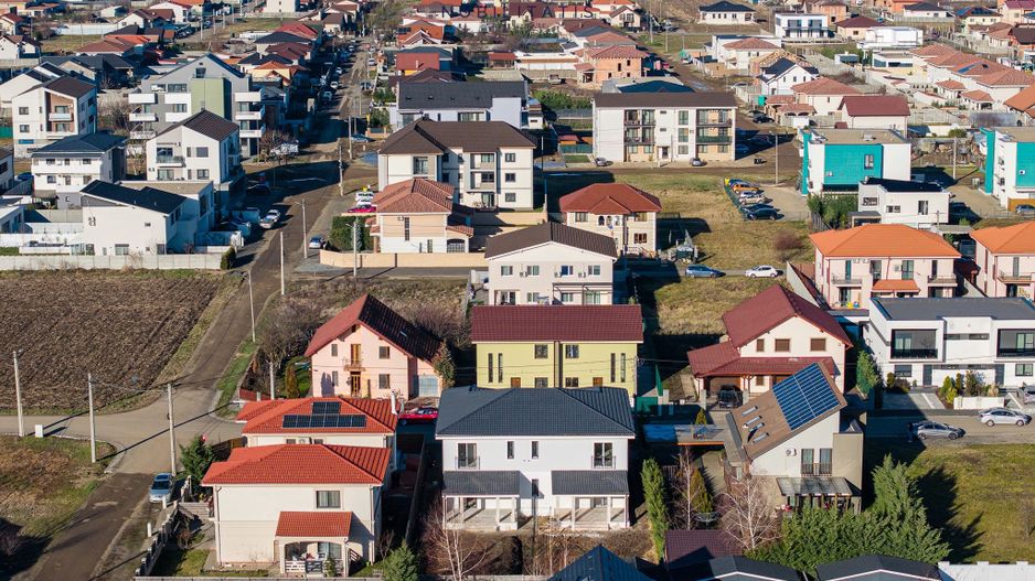 Duplex nou deosebit - despartit prin camera tehnica | Curte amenajata - Poză 18