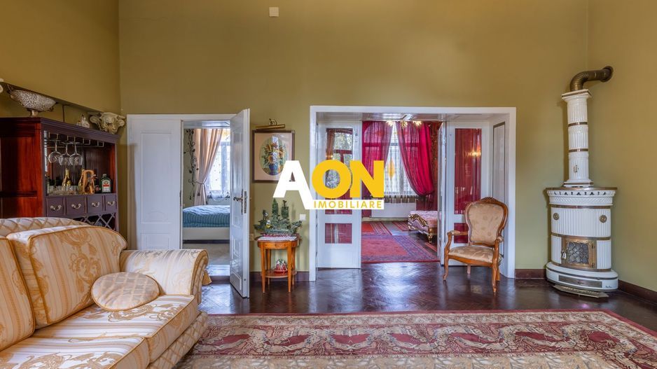 Casa din secolul XIX, ultrafinisata, ultracentral, 855 mp teren - Poză 5