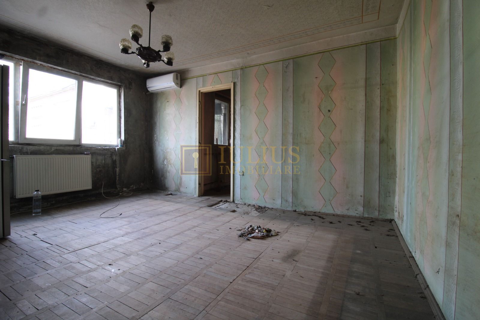 Complex Studentesc str.Daliei, et 3, bloc anvelopat; necesita renovare completa. - Poză 9