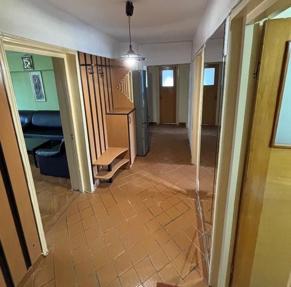 Vânzare Apartament 3 Camere Decomandat Bulevardul Decebal / Piața Alba Iulia - Poză 6