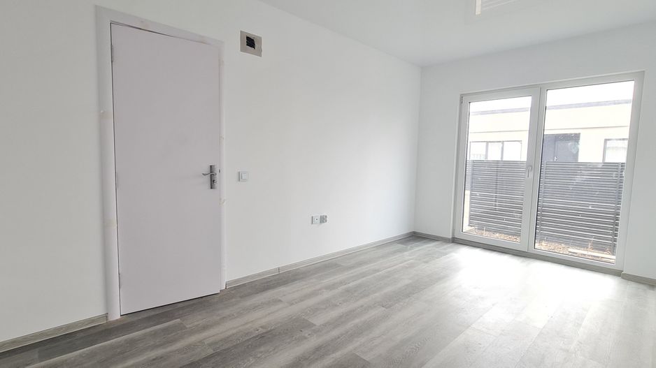Casa 4 camere un nivel finalizata intabulata cartier Izvor Tarlungeni - Poză 3
