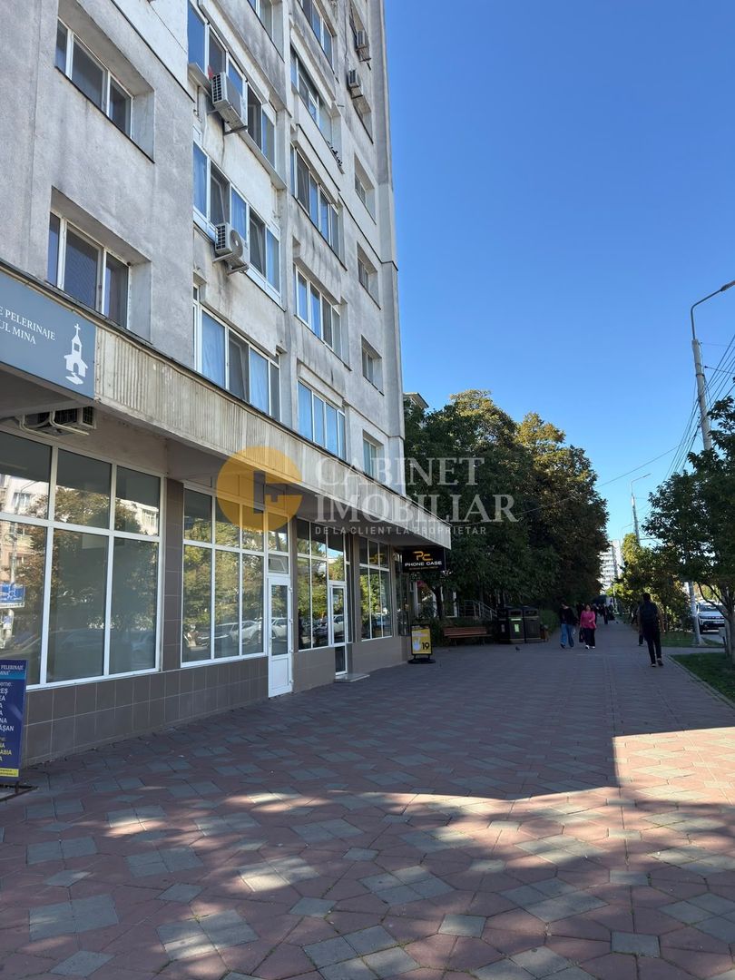 Spatiu Comercial Vitrat- 60mp - Front Stradal - Podu Ros - Poză 11