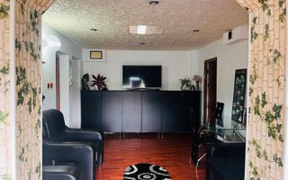 Confort inteligent! Apartament transformat in 3 camere, zona 1 Mai - Poză 2