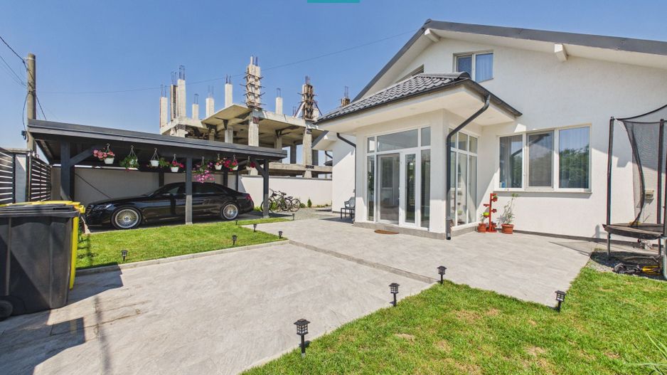 Casa modernă P+M, Năvodari - Poză 1