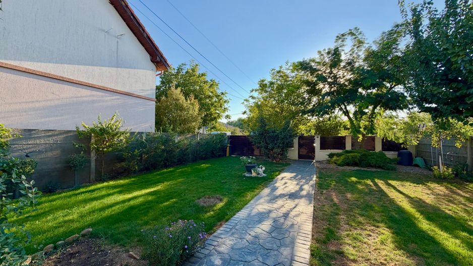 Casă individuală 4 camere | Terasă 40 mp | Garaj | Sânmihaiu Roman - Poză 3
