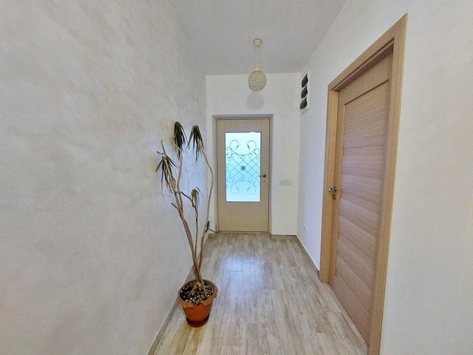 Casa deosebita in Geamana - Poză 2