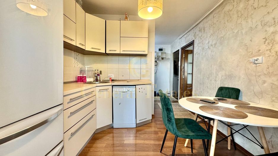 Spre Vânzare apartament cu 3 camere - 72 m.p - Nicolina, Iași - Poză 2