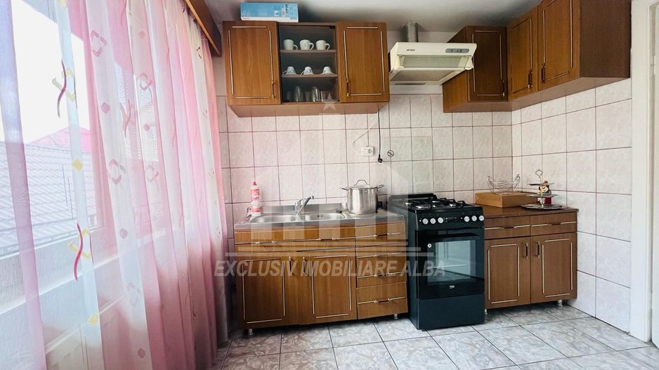 Apartament cu 3 camere la casa, Tolstoi - Poză 3