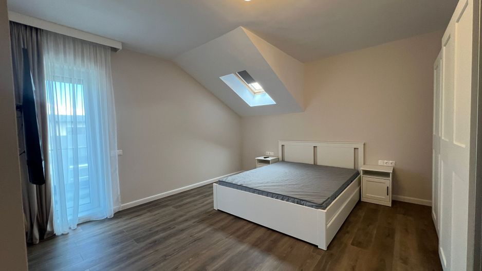 Apartament 3 camere, modern, suprafata generoasa - Poză 14