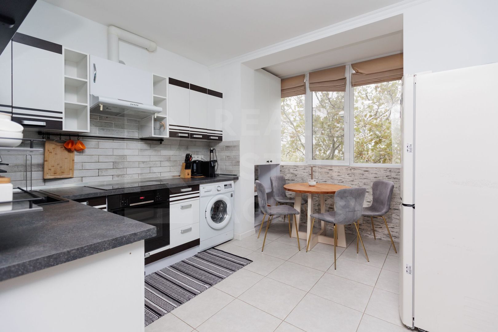 Vânzare, apartament, 2 camere, strada Grenoble, Telecentru - Poză 1